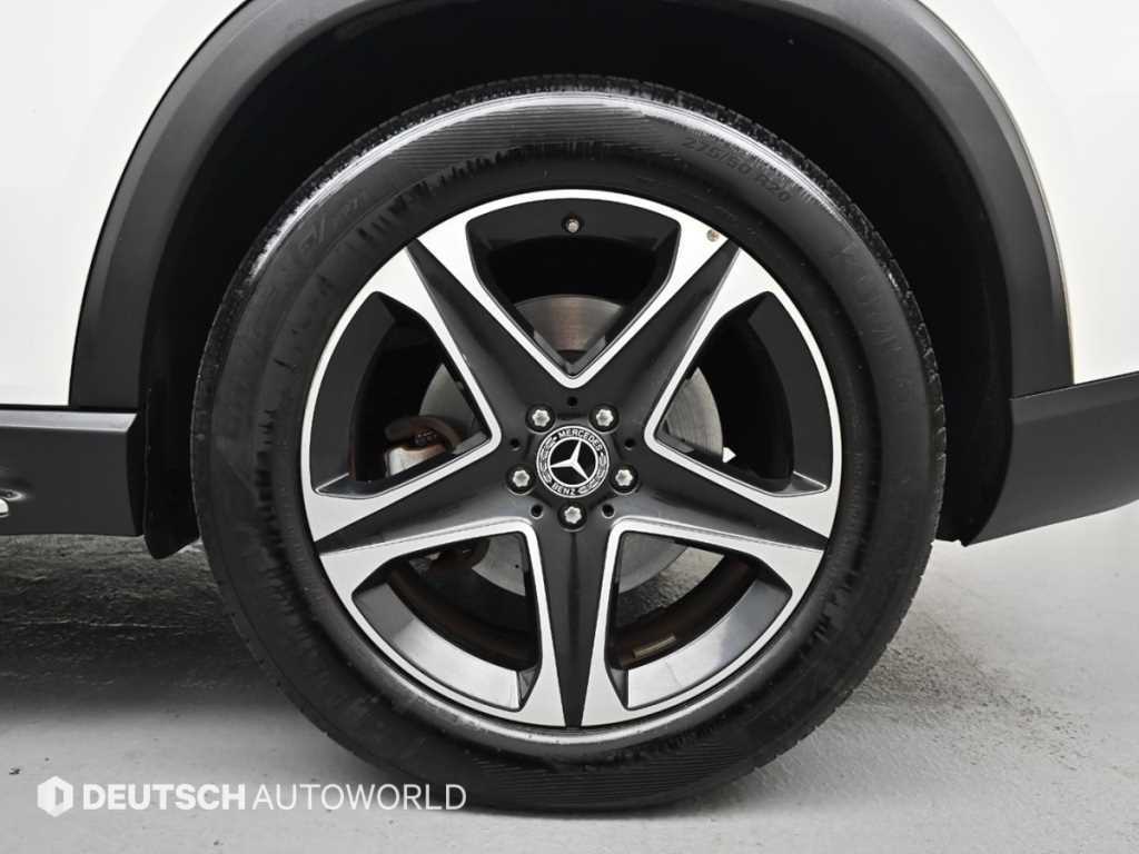Mercedes-Benz GLE-Class — photo 05
