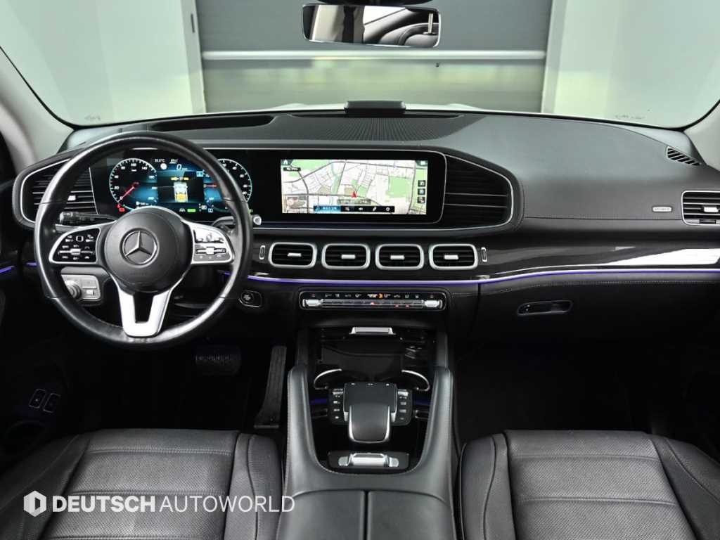Mercedes-Benz GLE-Class — photo 07