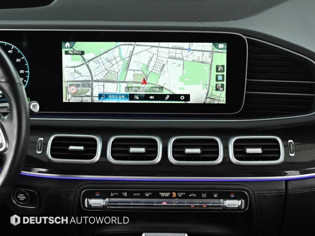 Mercedes-Benz GLE-Class — photo 14