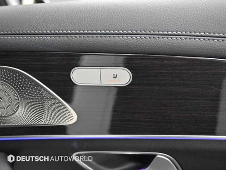 Mercedes-Benz GLE-Class — photo 16