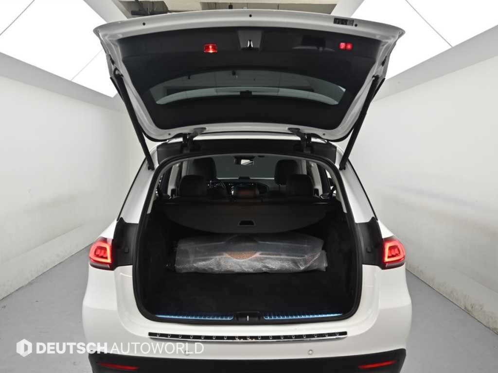 Mercedes-Benz GLE-Class — photo 19