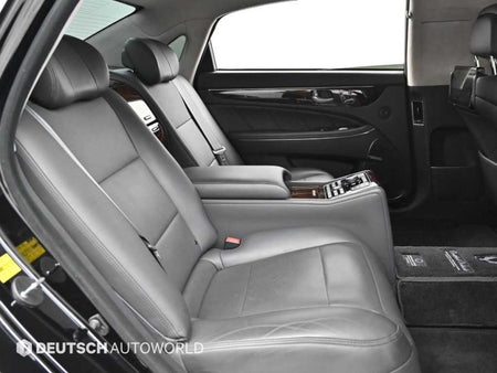 Hyundai Equus — photo 12