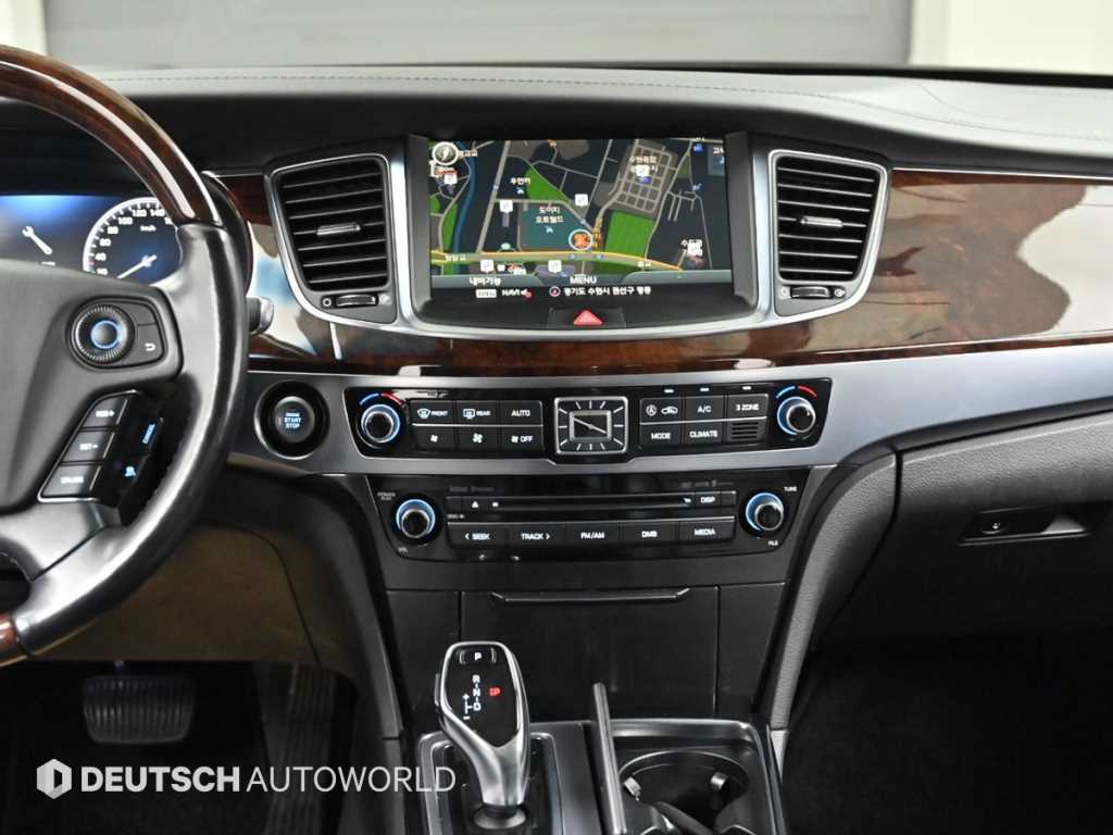 Hyundai Equus — photo 14