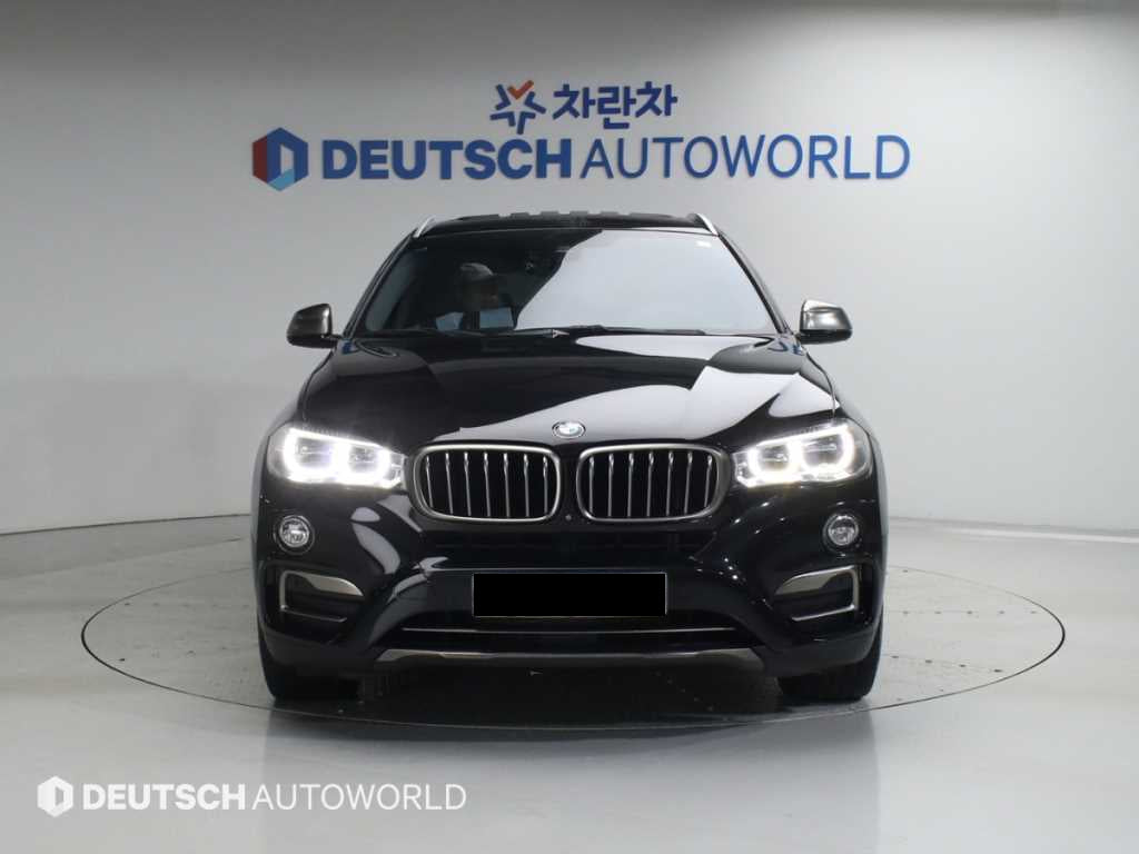 BMW X6 — photo 03