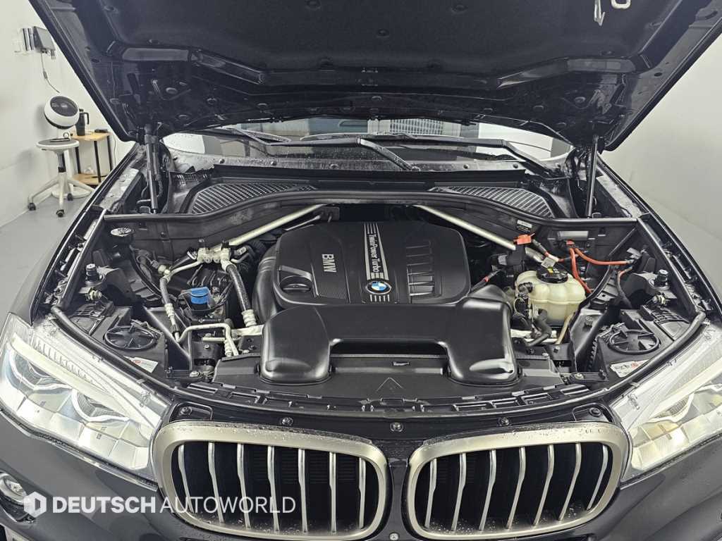 BMW X6 — photo 07
