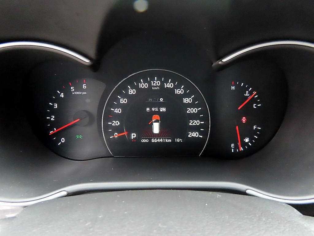 Kia Sorento — photo 09