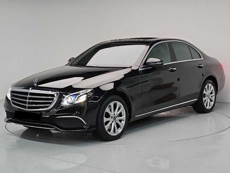 Mercedes-Benz E-Class — photo 01