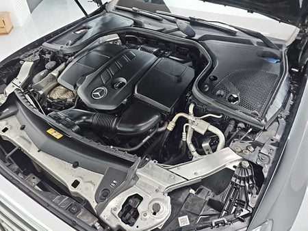 Mercedes-Benz E-Class — photo 05