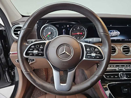 Mercedes-Benz E-Class — photo 09