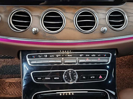 Mercedes-Benz E-Class — photo 10