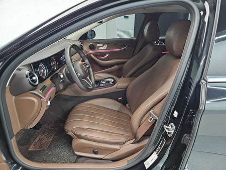Mercedes-Benz E-Class — photo 11