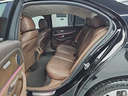 Mercedes-Benz E-Class — photo 12