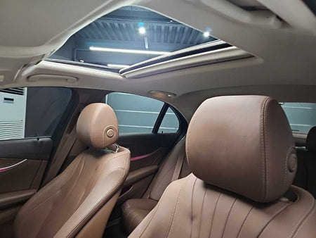 Mercedes-Benz E-Class — photo 14
