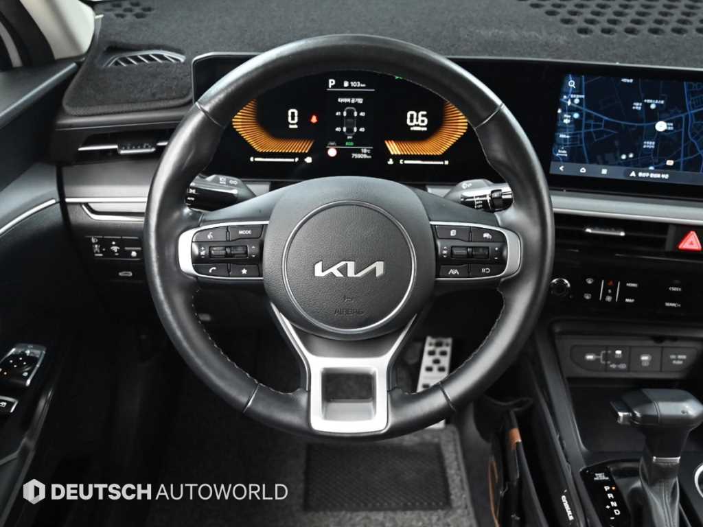 Kia K5 — photo 13