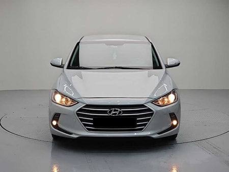 Hyundai Avante — photo 02