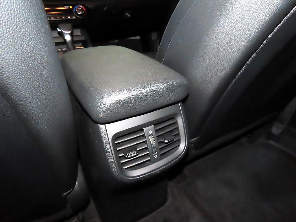 Kia K3 — photo 16