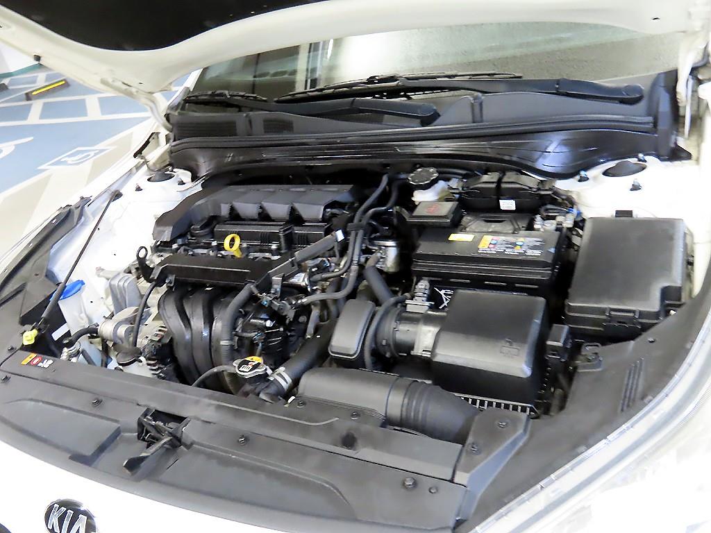Kia K3 — photo 19