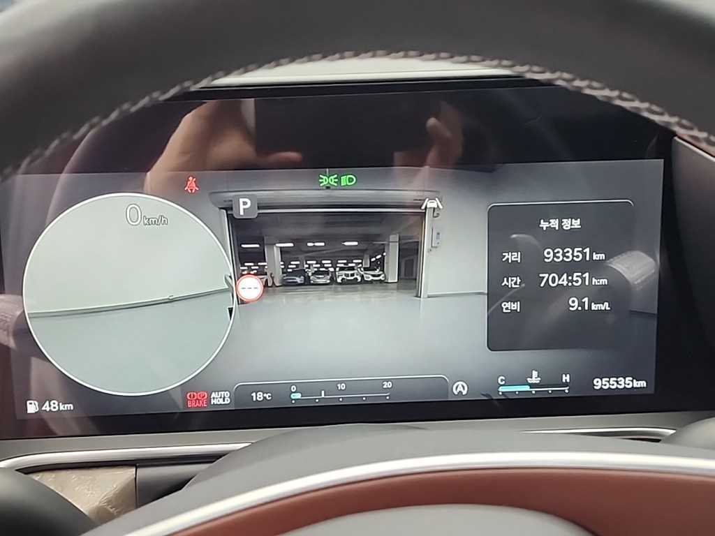 Genesis G90 — photo 06