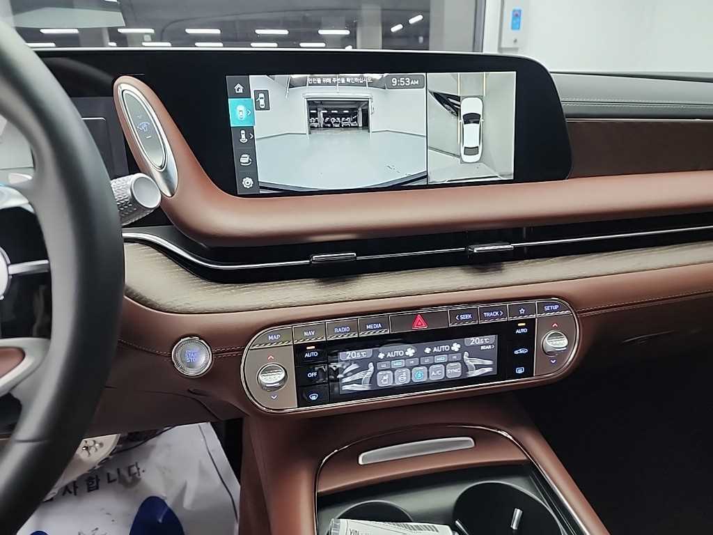 Genesis G90 — photo 10