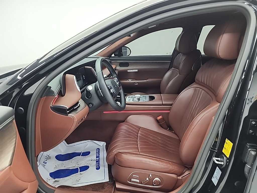 Genesis G90 — photo 11