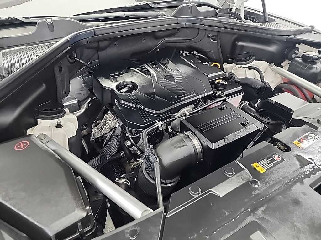 Genesis GV80 — photo 05