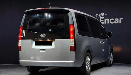 Hyundai Staria — photo 02