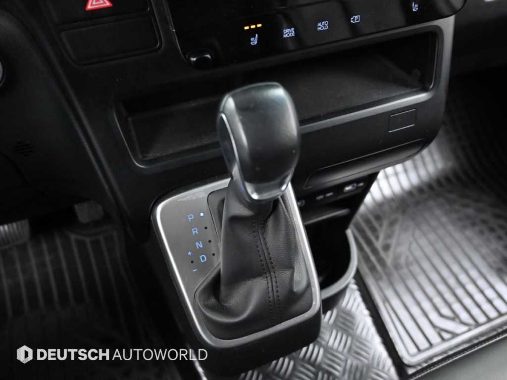Hyundai Staria — photo 09