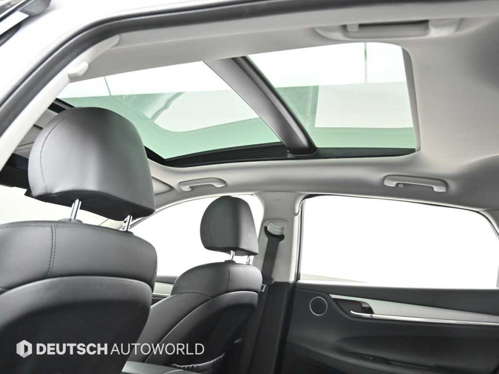 Hyundai Grandeur — photo 18