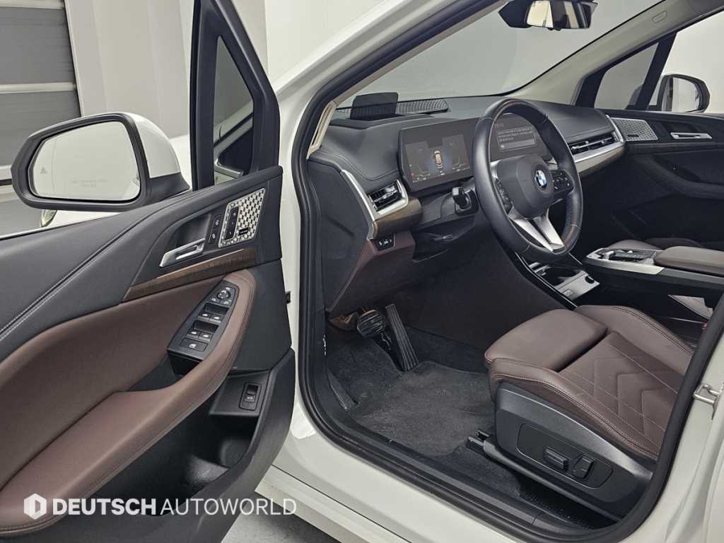 BMW 2-Series — photo 11