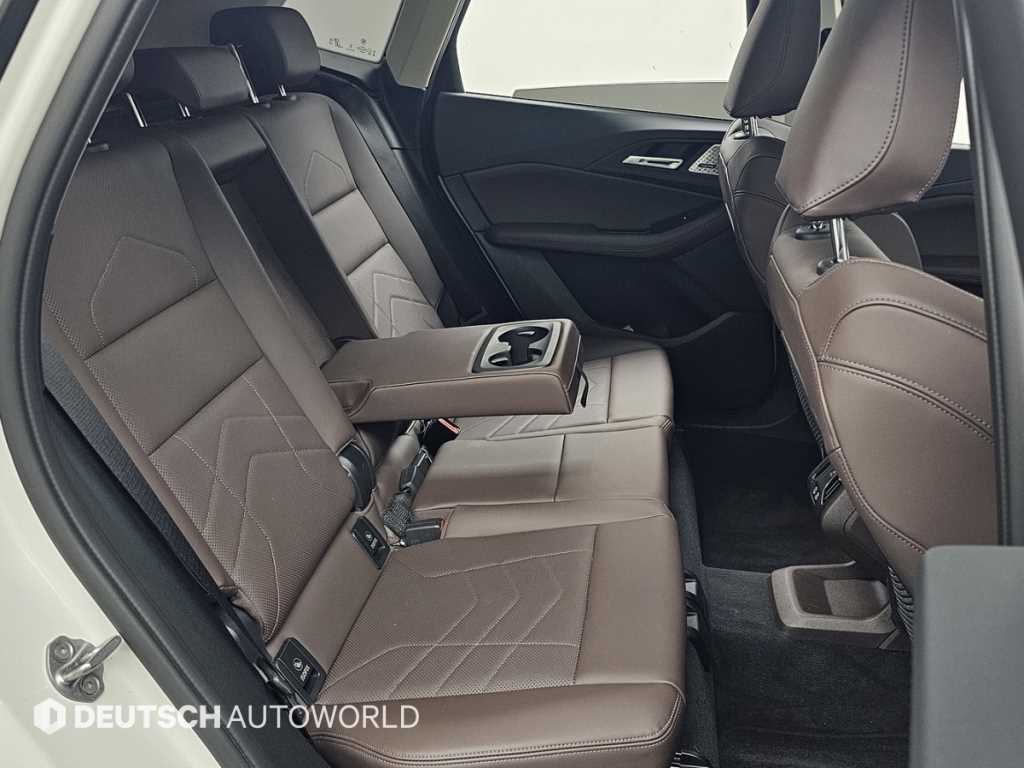 BMW 2-Series — photo 12