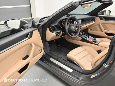 Porsche 911 — photo 10
