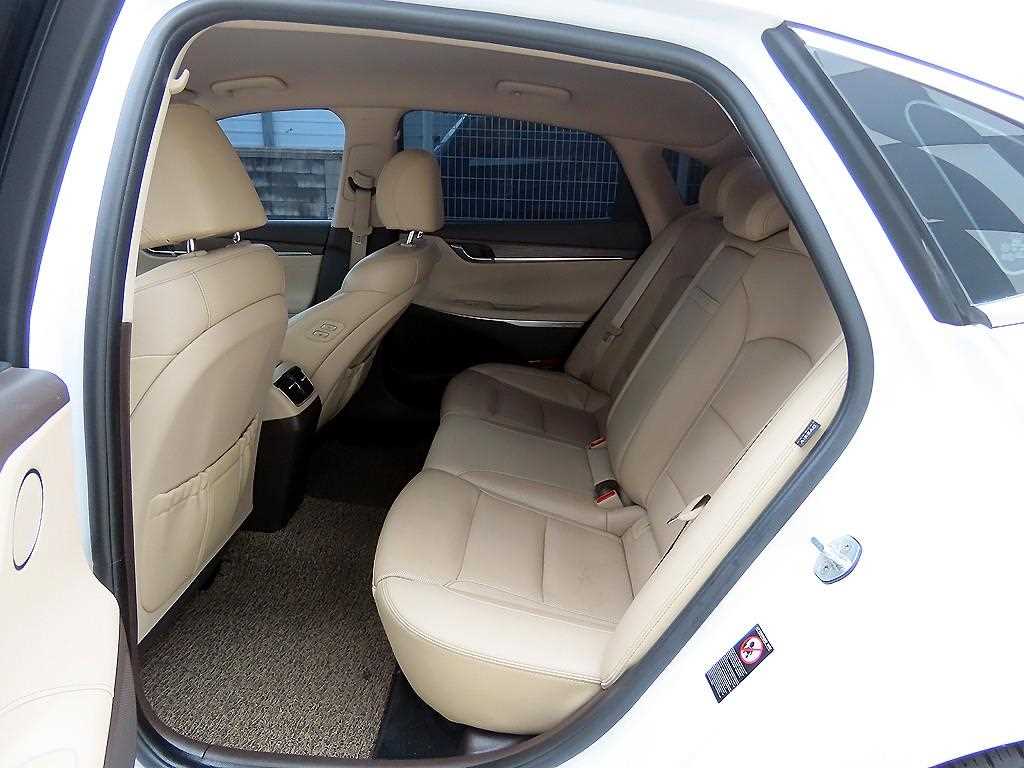 Hyundai Grandeur — photo 05
