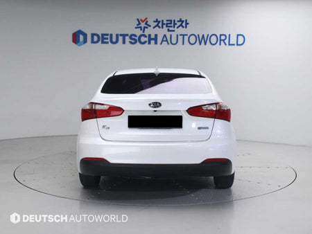 Kia K3 — photo 04
