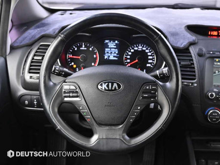Kia K3 — photo 13