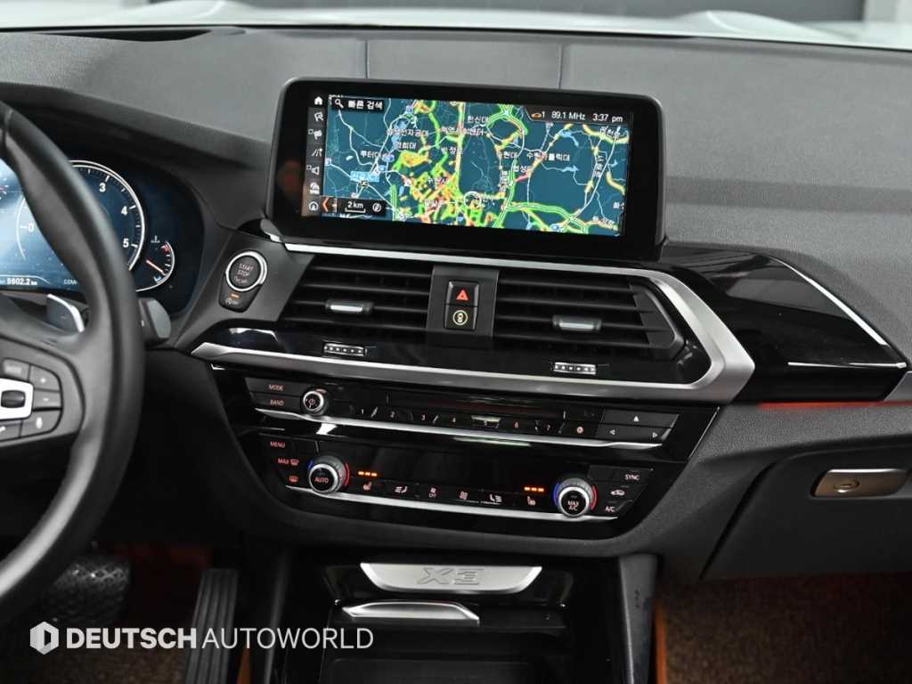 BMW X3 — photo 14
