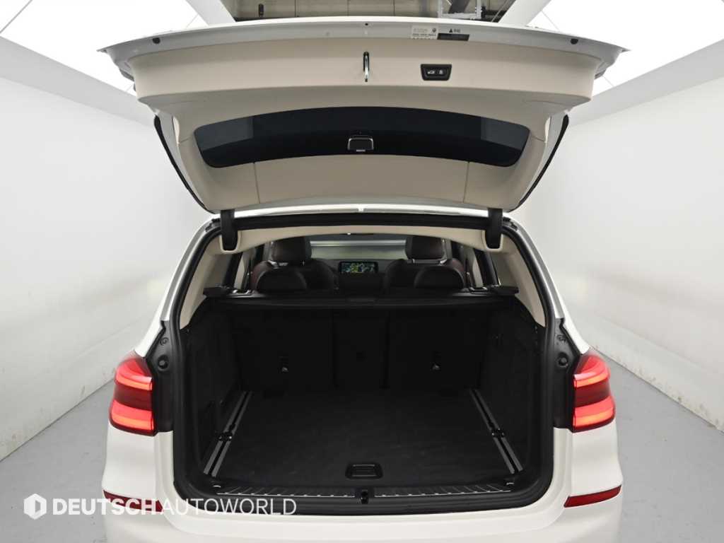 BMW X3 — photo 19