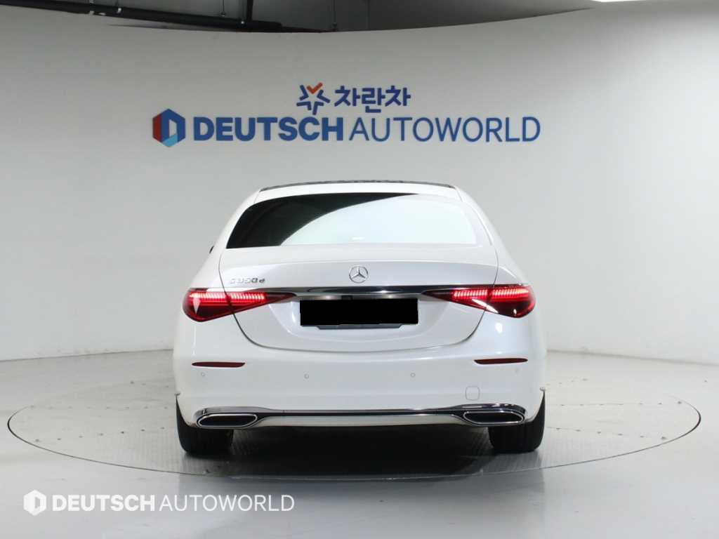 Mercedes-Benz S-Class — photo 04