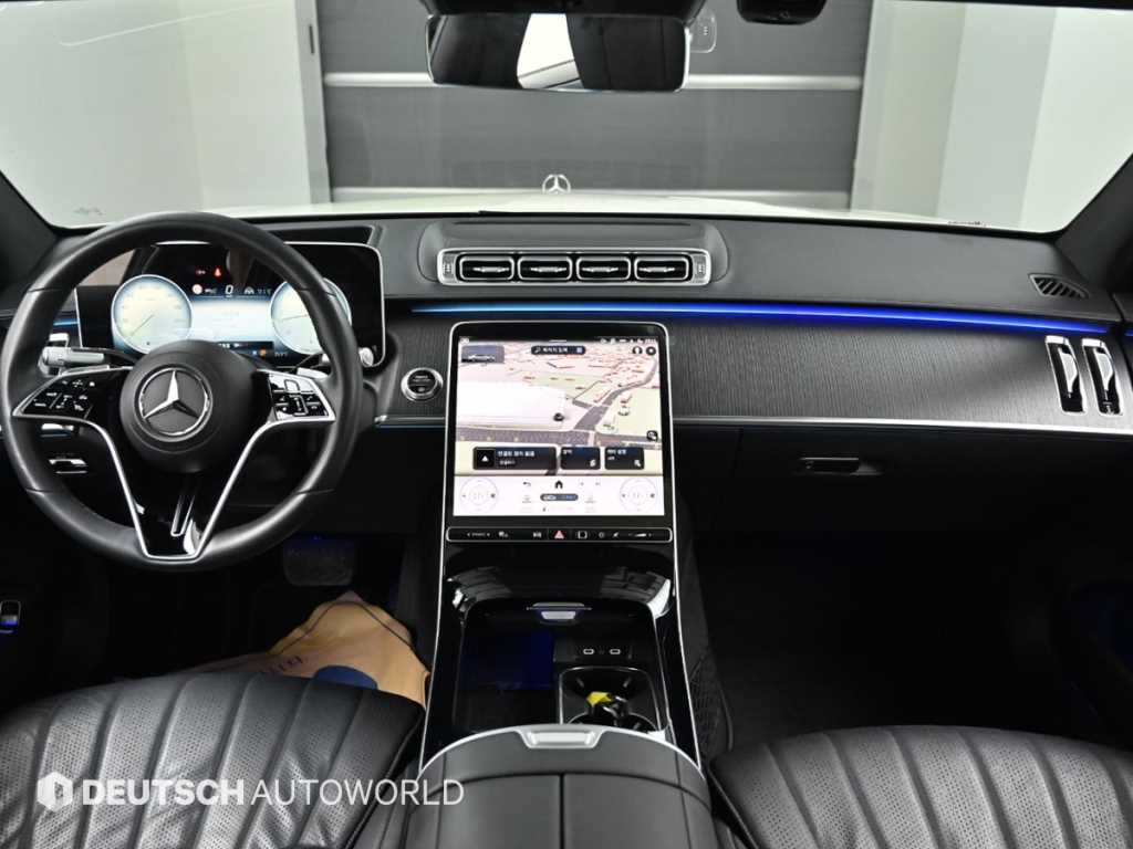 Mercedes-Benz S-Class — photo 07