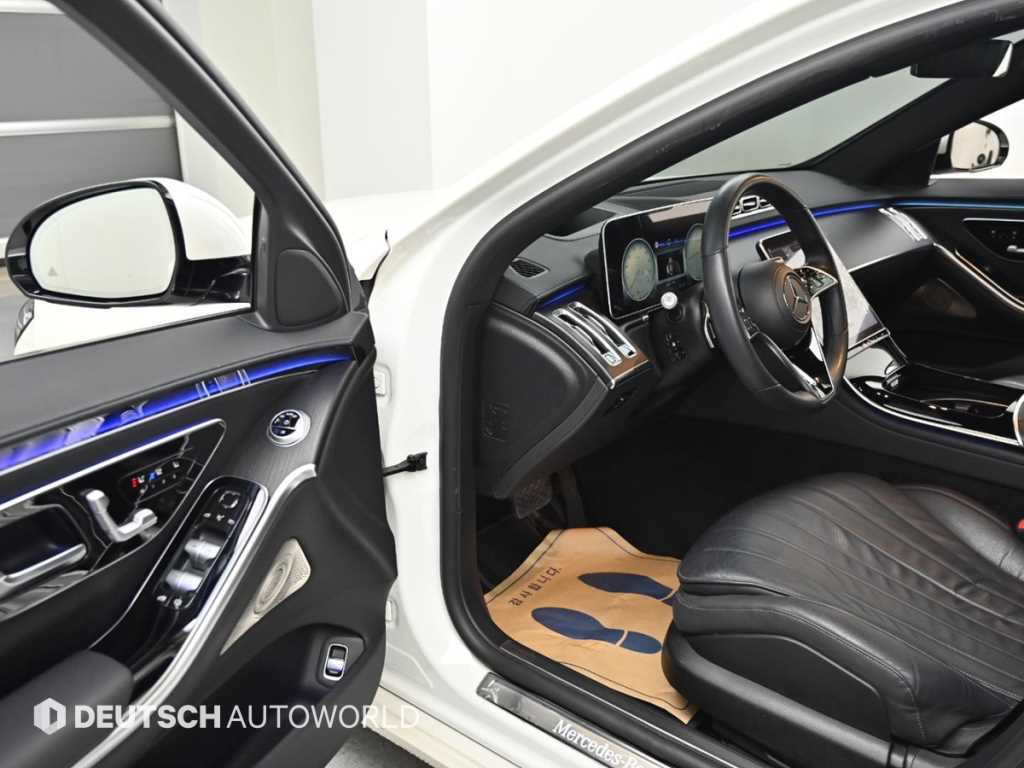 Mercedes-Benz S-Class — photo 11