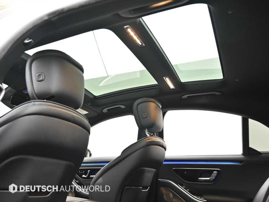 Mercedes-Benz S-Class — photo 18