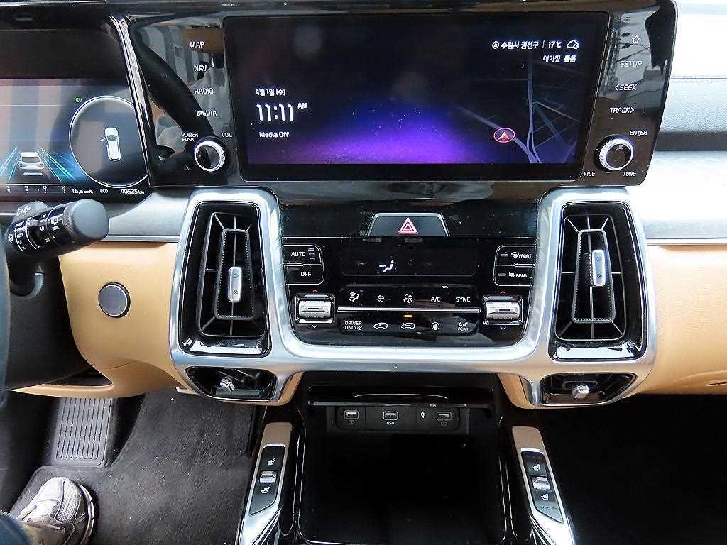 Kia Sorento — photo 13