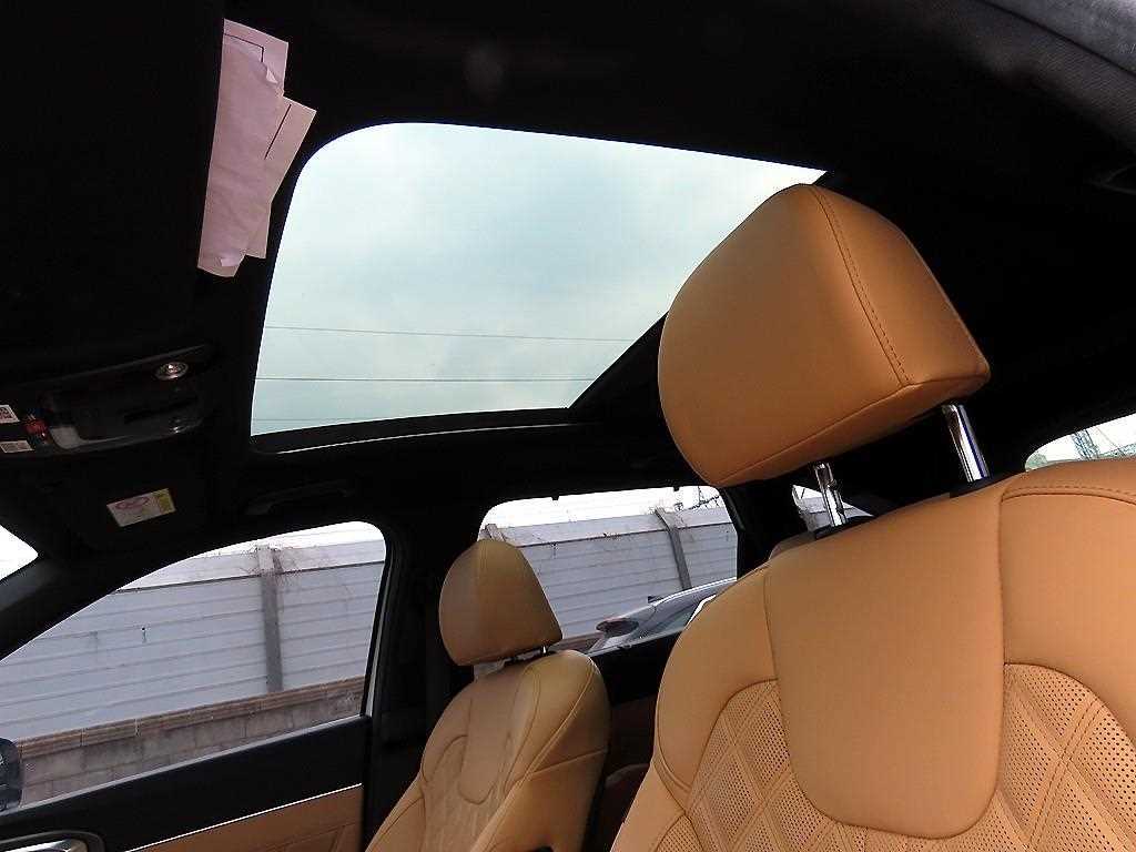 Kia Sorento — photo 16