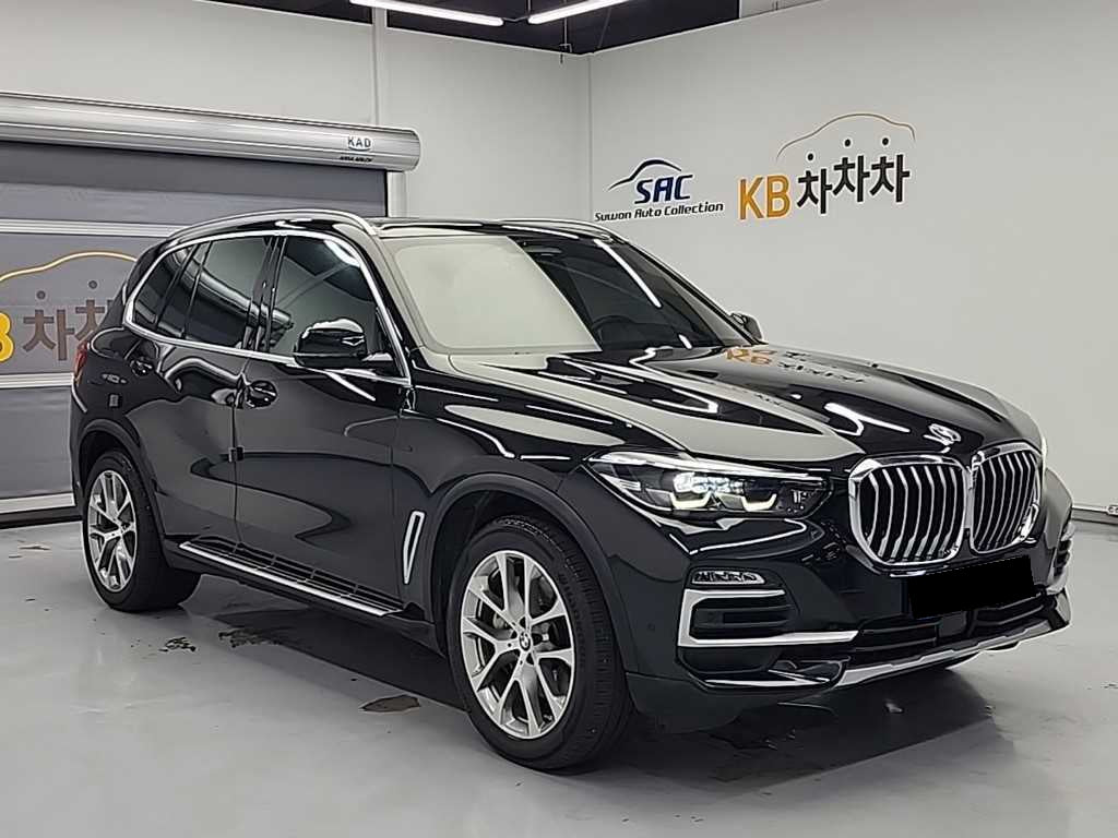 BMW X5 — photo 03