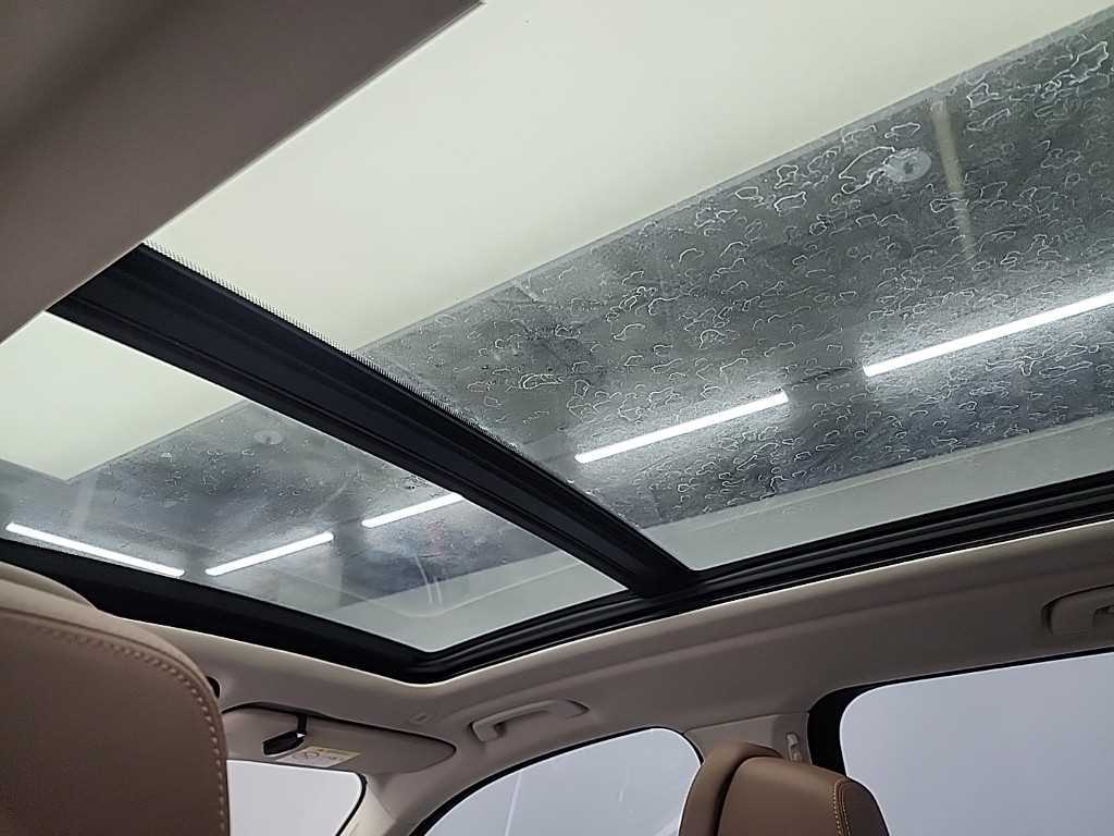 BMW X5 — photo 14