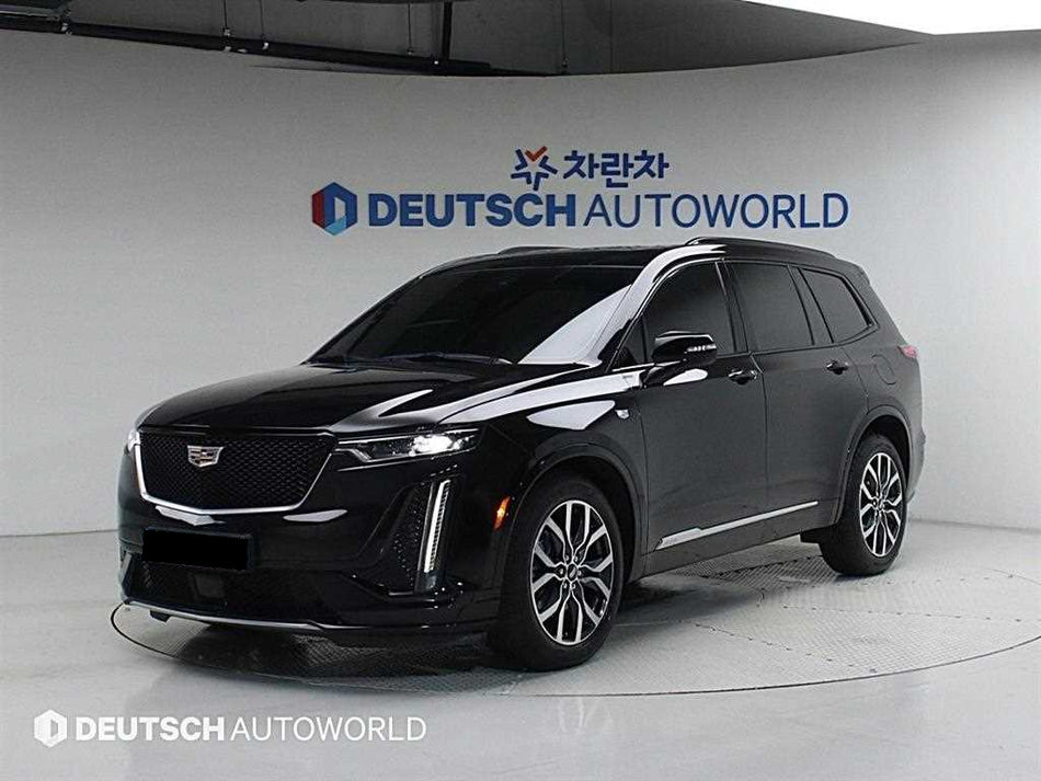 Cadillac XT6 — photo 01