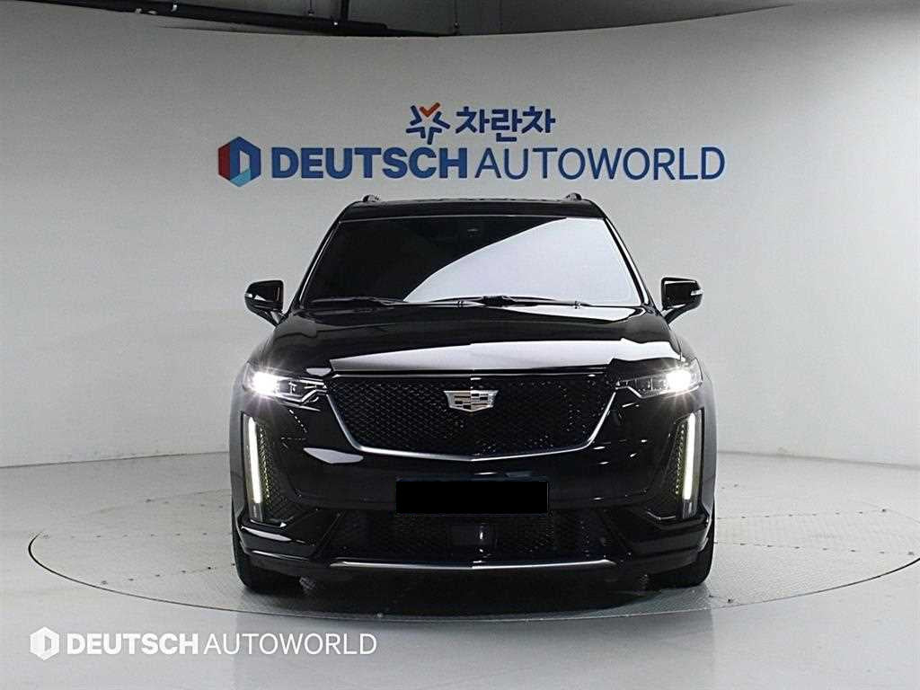 Cadillac XT6 — photo 03