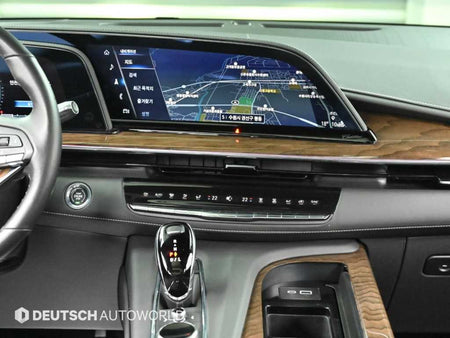 Cadillac Escalade — photo 14