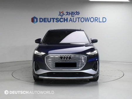 Audi Q4 e-tron — photo 03