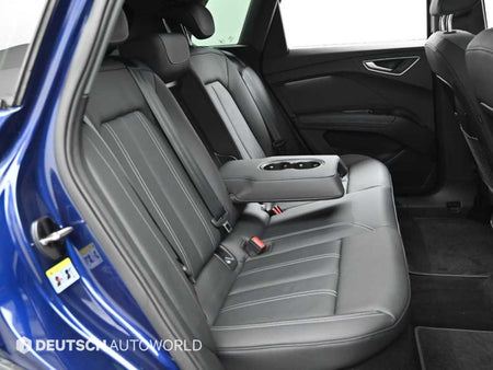 Audi Q4 e-tron — photo 12