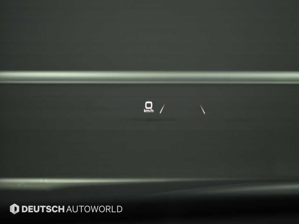 Audi Q4 e-tron — photo 17